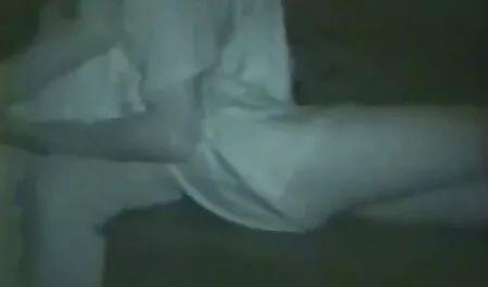 Дівчину беруть русская еротика одну