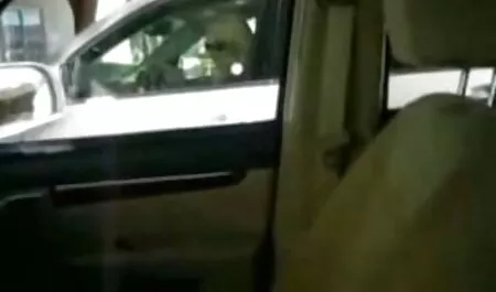 Чорна дівчина в еротика 3gp перископі трахкає