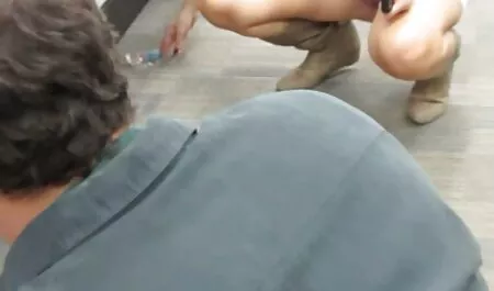 Сестра в окулярах еротика блондинки з моїм братом