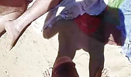 Один член здалеку знаходить красива еротика онлайн клієнт погладжуванням