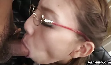 Один з учнів вбиває собаку разом з собакою в шкільному офісі еротика с