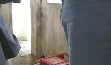 Моя сестра змушує свого брата порно секс еротика кінчити