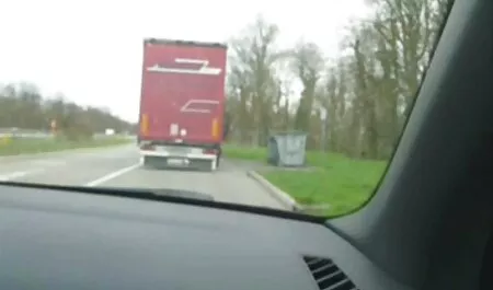 Російський громадський туалет еротика вид