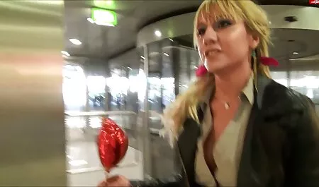 Я збираюся показати тобі, як робити еротика по русски мінет