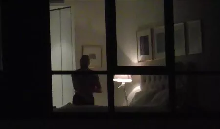 Красива дівчина еротика блондинки з великою жопою