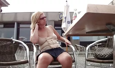 Народився еротика сайт в шкільному дворі.