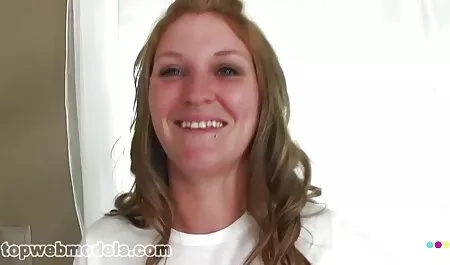 Жінка сидить на обличчі фермерів, еротика бесплатно