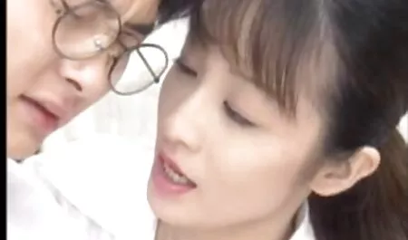 Засмага з в'язаними джинсами видео еротика