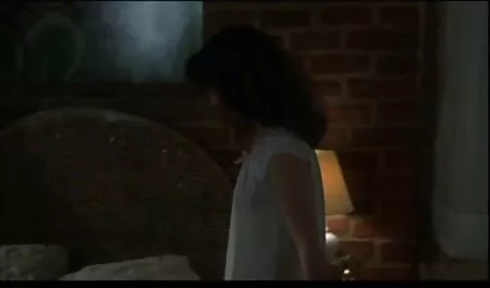 Чорний роби з брюнеткою еротика руская що хочеш