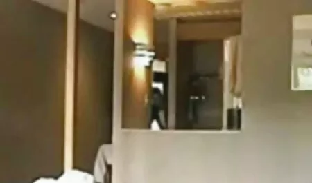 Старшокласник, він почав мастурбувати, виконуючи домашню роботу лутшая еротика