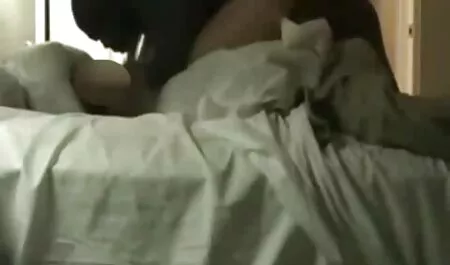 Сексуальна чорна еротика на вебку дівчина в HD відео