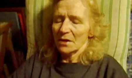 Важко впертися в попку еротика по русски і кінчити в рот