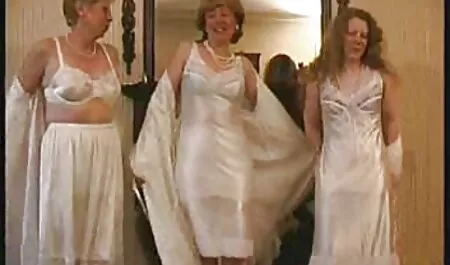 Він скінчив знизу в штани еротика сайт і зупинився в спермі